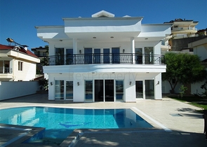 فلل بمساحات واسعة واطلالة بحر في كارجي جاك / الانيا 