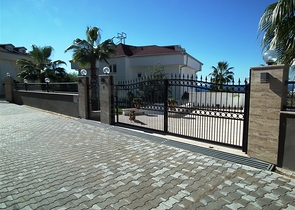 فلل بمساحات واسعة واطلالة بحر في كارجي جاك / الانيا 