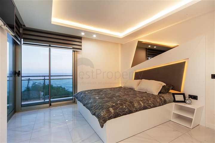 مجمع سكني فاخر حديث على الخط الأول من البحر في منطقة كارجي جاك – ألانيا