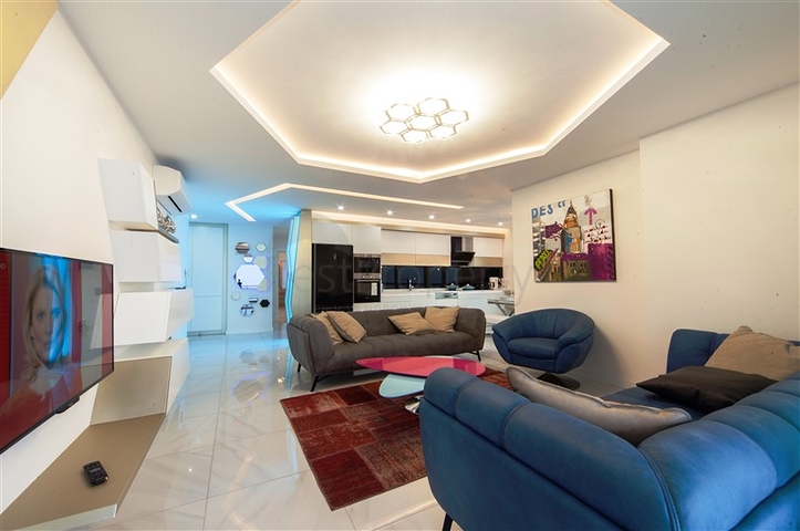 مجمع سكني فاخر حديث على الخط الأول من البحر في منطقة كارجي جاك – ألانيا