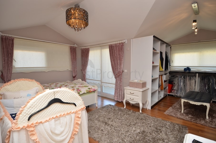 3 + 1 بنتهاوس في وسط ألانيا