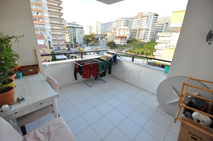 شقة 2+1 في مجمع مع حمامات سباحة في محمودلار