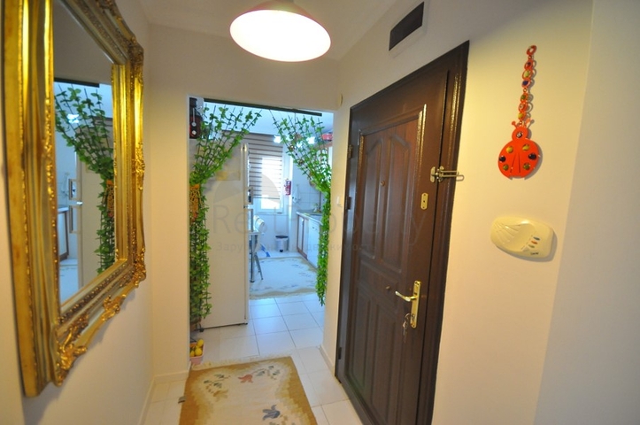 شقة 2+1 في مجمع مع حمامات سباحة في محمودلار