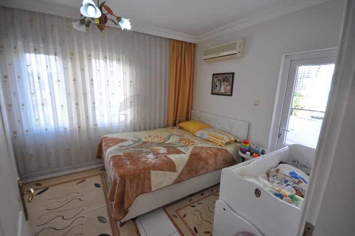 شقة 2+1 في مجمع مع حمامات سباحة في محمودلار