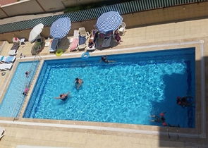 شقة 2+1 في مجمع مع حمامات سباحة في محمودلار