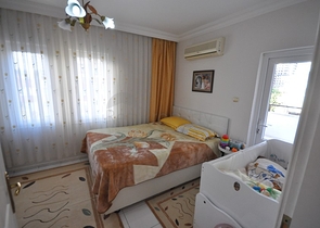 شقة 2+1 في مجمع مع حمامات سباحة في محمودلار