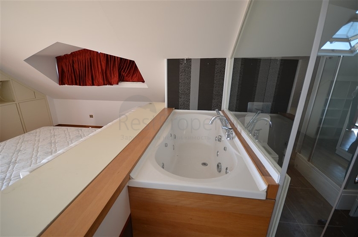 فيلا مستقلة من المالك مباشرة بإطلالة مميزة في مركز ألانيا