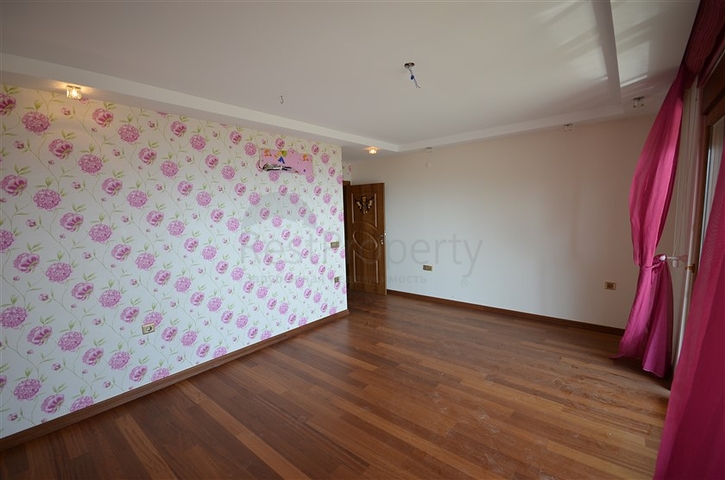 فيلا مستقلة من المالك مباشرة بإطلالة مميزة في مركز ألانيا