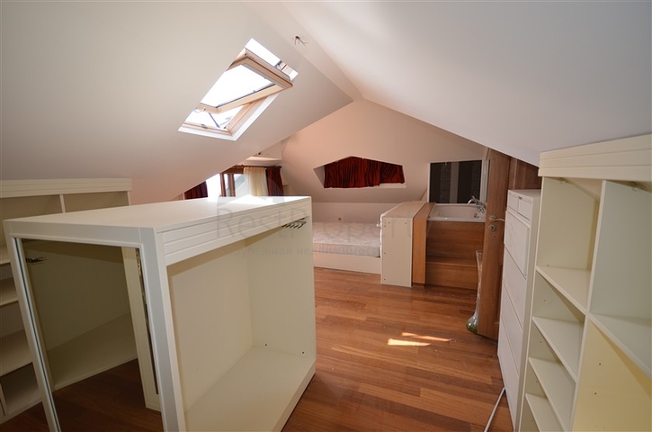 فيلا مستقلة من المالك مباشرة بإطلالة مميزة في مركز ألانيا