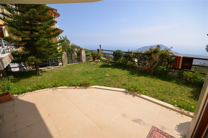 فيلا مستقلة من المالك مباشرة بإطلالة مميزة في مركز ألانيا