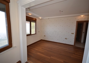 فيلا مستقلة من المالك مباشرة بإطلالة مميزة في مركز ألانيا