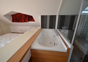 فيلا مستقلة من المالك مباشرة بإطلالة مميزة في مركز ألانيا