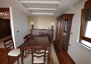 فيلا مستقلة من المالك مباشرة بإطلالة مميزة في مركز ألانيا