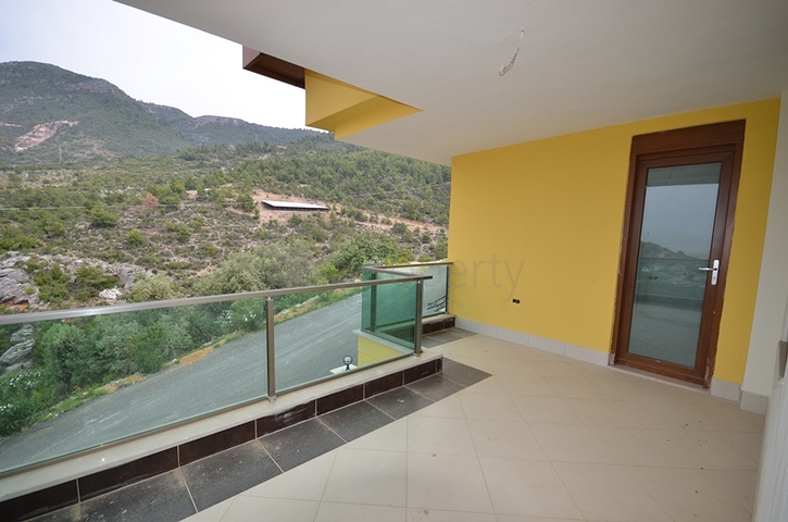 فيلا مميزة من قبل شركة البناء في منطقة جكجيلي – ألانيا 