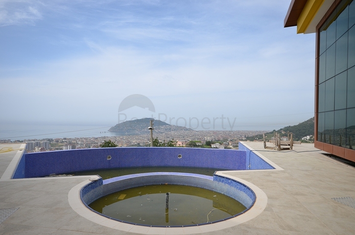 فيلا مميزة من قبل شركة البناء في منطقة جكجيلي – ألانيا 