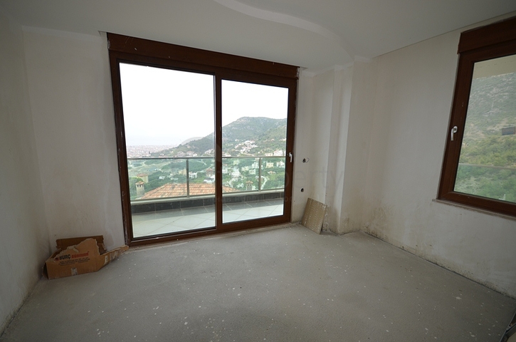 فيلا مميزة من قبل شركة البناء في منطقة جكجيلي – ألانيا 