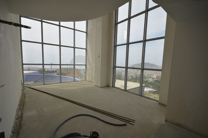 فيلا مميزة من قبل شركة البناء في منطقة جكجيلي – ألانيا 