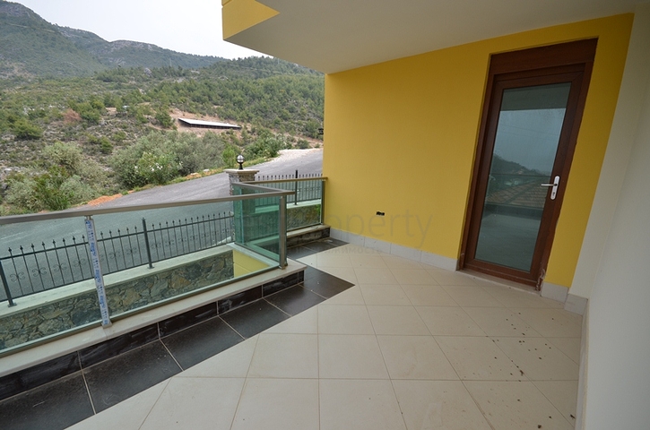 فيلا مميزة من قبل شركة البناء في منطقة جكجيلي – ألانيا 