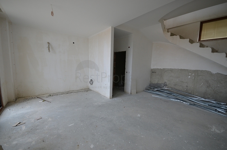 فيلا مميزة من قبل شركة البناء في منطقة جكجيلي – ألانيا 