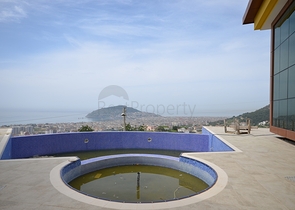 فيلا مميزة من قبل شركة البناء في منطقة جكجيلي – ألانيا 