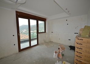 فيلا مميزة من قبل شركة البناء في منطقة جكجيلي – ألانيا 