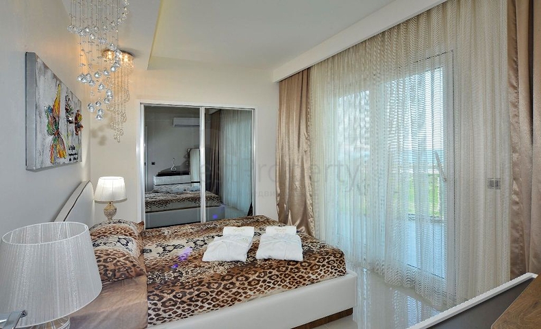 شقق ضمن مجمع سكني على الطراز الفاخر في منطقة محمودلار - ألانيا