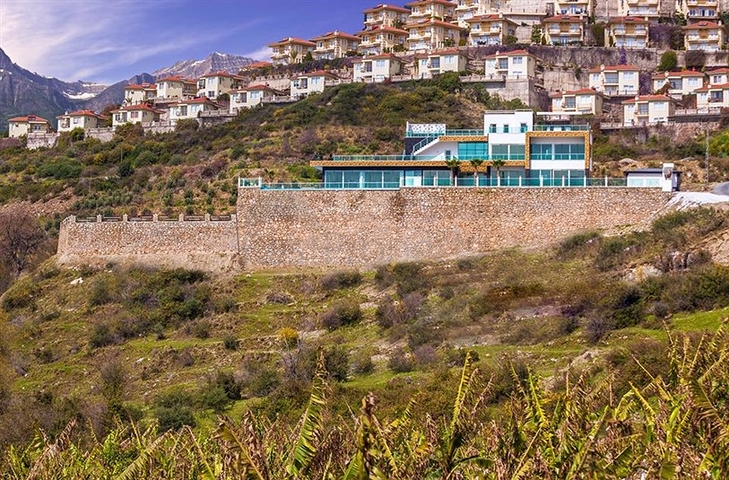 فيلا فاخرة في كاركي جاك / الانيا