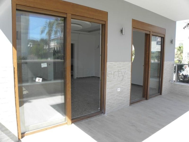 فيلا ضمن مجمع سكني على مسافة قريبة من البحر في منطقة كوناكليه – ألانيا 