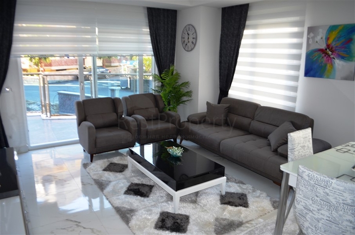 مجمع سكني حديث ومميز في منطقة محمودلار – ألانيا