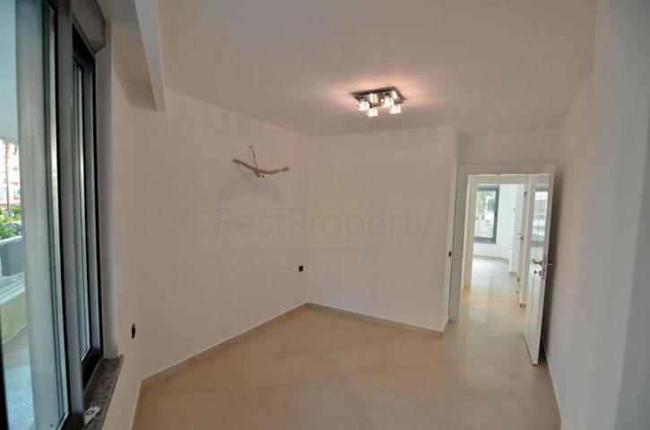 شقة غرفتين وصالة  - 50 متر من البحر - في اوبا / الانيا 