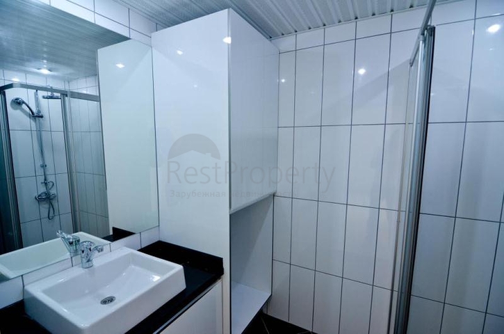 شقة غرفتين وصالة  - 50 متر من البحر - في اوبا / الانيا 