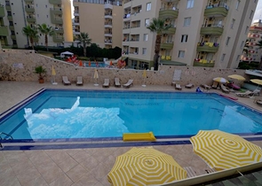 شقة غرفتين وصالة  - 50 متر من البحر - في اوبا / الانيا 