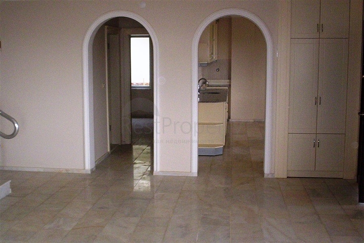 مجمع فيلات في مركز المدينة السياحية الانيا