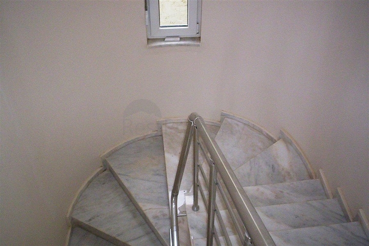 مجمع فيلات في مركز المدينة السياحية الانيا