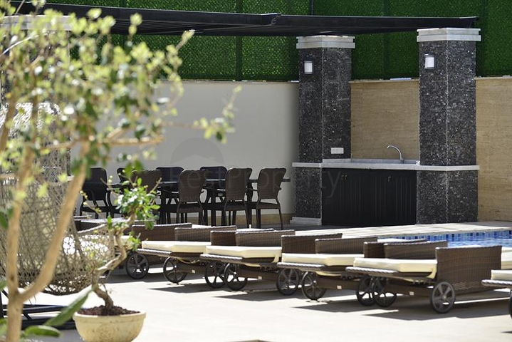 مجمع حديث على بعد 100 متر من شاطئ البحر الأبيض المتوسط في منطقة أوبا – ألانيا