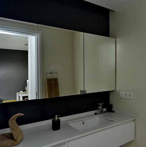 مجمع حديث على بعد 100 متر من شاطئ البحر الأبيض المتوسط في منطقة أوبا – ألانيا