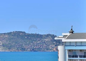 مجمع حديث على بعد 100 متر من شاطئ البحر الأبيض المتوسط في منطقة أوبا – ألانيا