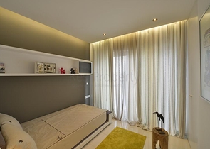 مجمع حديث على بعد 100 متر من شاطئ البحر الأبيض المتوسط في منطقة أوبا – ألانيا