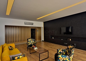 مجمع حديث على بعد 100 متر من شاطئ البحر الأبيض المتوسط في منطقة أوبا – ألانيا