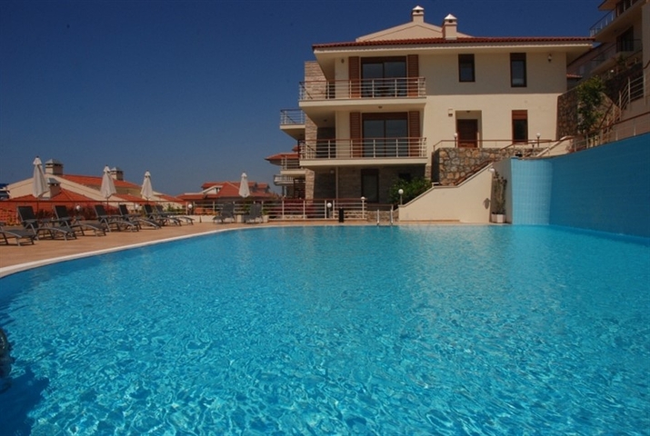 فيلا بإطلالات بانورامية ساحر على البحر في منطقة كوناكليه – ألانيا