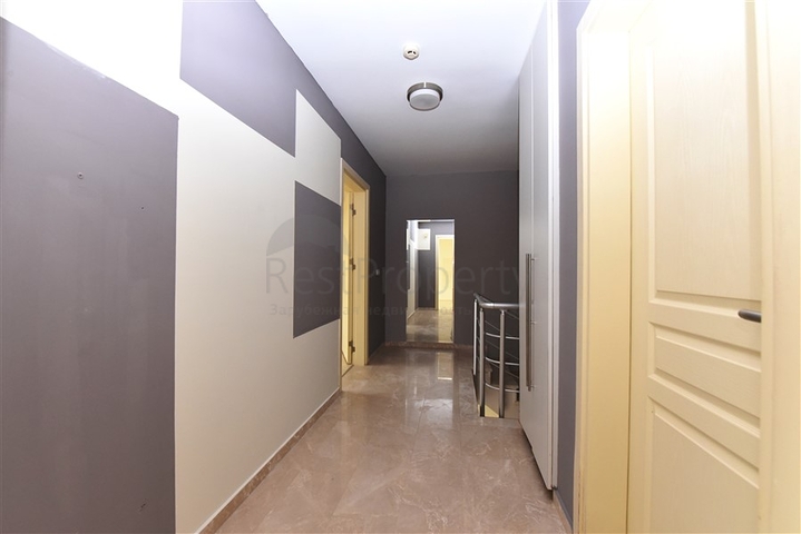 فيلا بإطلالات بانورامية ساحر على البحر في منطقة كوناكليه – ألانيا