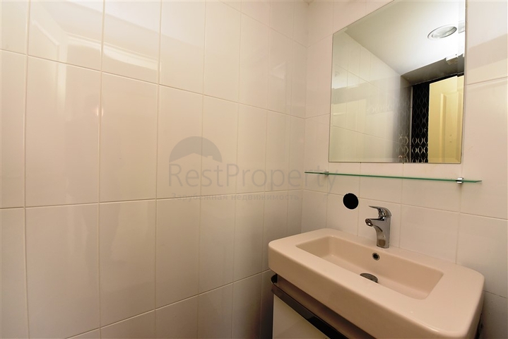 فيلا بإطلالات بانورامية ساحر على البحر في منطقة كوناكليه – ألانيا