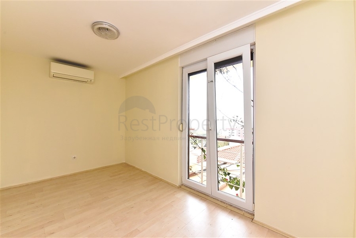 فيلا بإطلالات بانورامية ساحر على البحر في منطقة كوناكليه – ألانيا