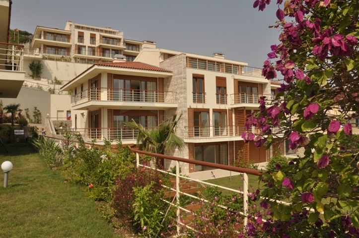 فيلا بإطلالات بانورامية ساحر على البحر في منطقة كوناكليه – ألانيا