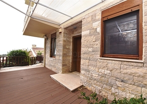 فيلا بإطلالات بانورامية ساحر على البحر في منطقة كوناكليه – ألانيا