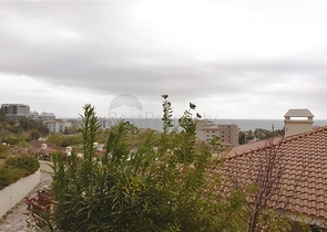 فيلا بإطلالات بانورامية ساحر على البحر في منطقة كوناكليه – ألانيا