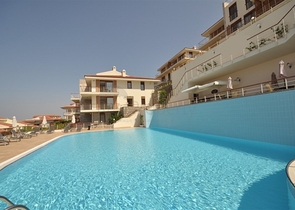 فيلا بإطلالات بانورامية ساحر على البحر في منطقة كوناكليه – ألانيا