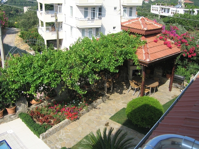 فيلا بتخطيط 4+1 في منطقة أوبا – ألانيا