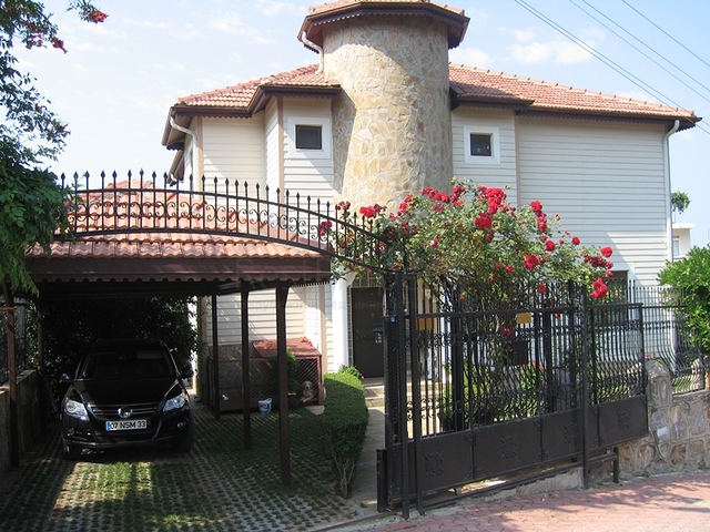 فيلا بتخطيط 4+1 في منطقة أوبا – ألانيا