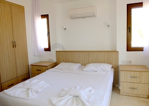 فيلا للبيع بالقرب من بحيرة هيسارونو